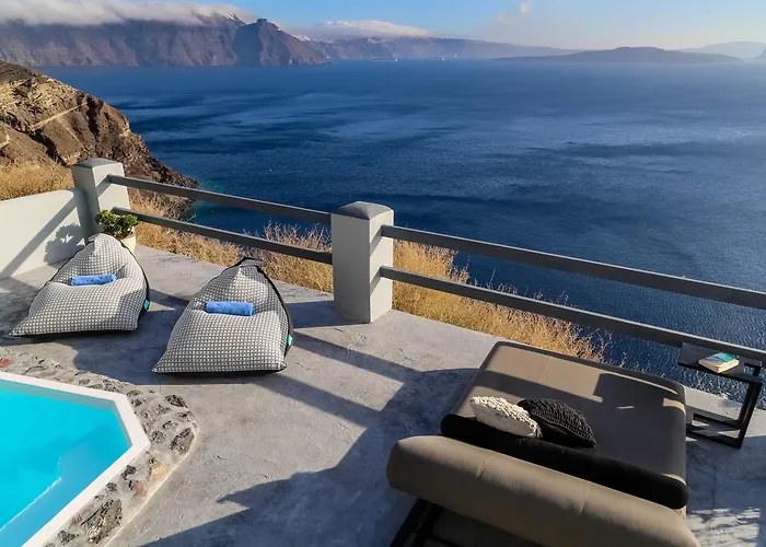 White Pearl Villa Oia (Santorini)