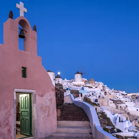 White Pearl * Oia (Santorini)