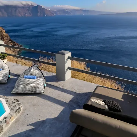 White Pearl Villa Oia (Santorini)