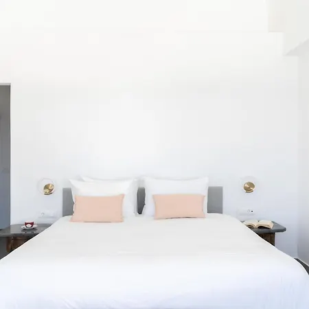 White Pearl Villa Oia (Santorini)