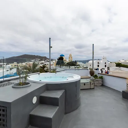 White Pearl Vila Oia