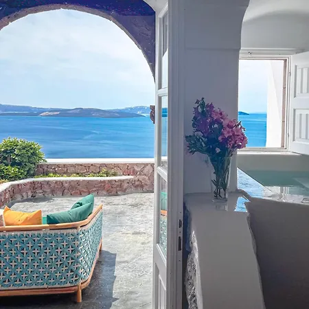White Pearl Oia