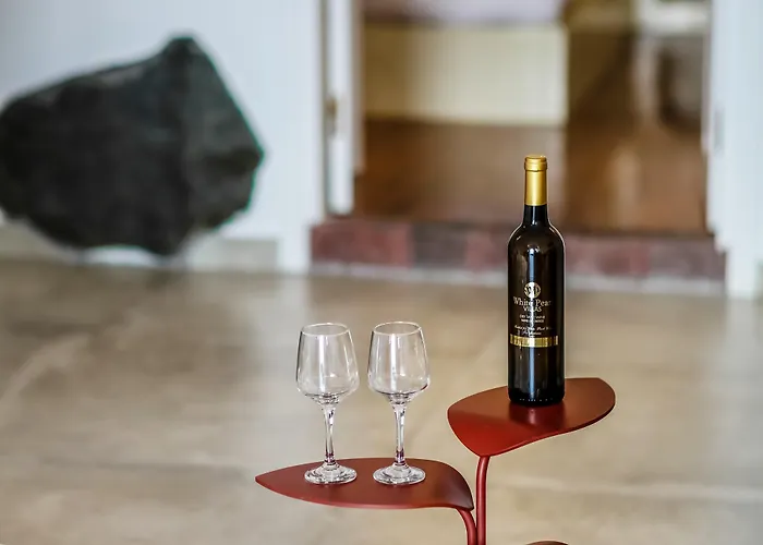 White Pearl Villa Oia (Santorini)